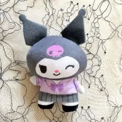 クロミ ぬいぐるみ バッジ 2 コギャル 制服 マスコット サンリオ ガチャのサムネイル