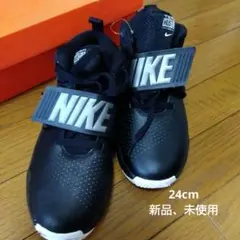 ナイキチームハッスルD8ホワイトブラックGS NIKE