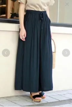 ルクールブラン パウダーサテンワイドパンツ