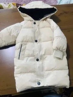 アイボリー フード付きダウンコート