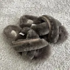 新品未使用　UGG アグ　Abela ファーサンダル　サイズ5