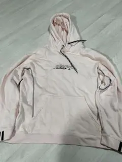 adidas パーカー　ピンク　ワッペン