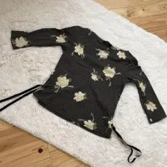 インゲボルグ シャツ