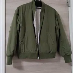 【レディース】AZULのカーキリバーシブルブルゾンのサムネイル