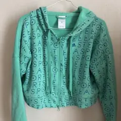 クロップドパーカー