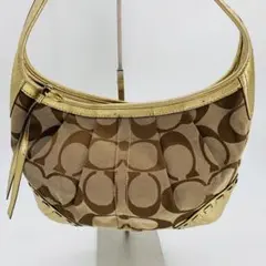 【中古良品】coachコーチ シグネチャー柄 ワンショルダーバッグ