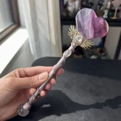 【sachi】天然石虹あり水晶ハートの魔法棒　置物NO.032704 天然石虹あり水晶ハートの魔法棒 置物NO.032704 - メルカリ