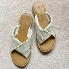 TOMS クロスストラップサンダル クリームのサムネイル