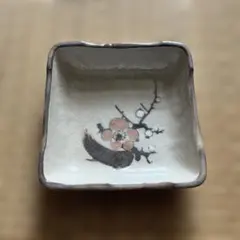 花柄四角皿 クリーム色