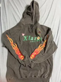 ○ XLARGE PIGMENT DYLED PUFF LOGO