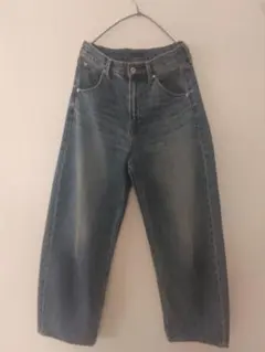 バギーカーブジーンズ　24