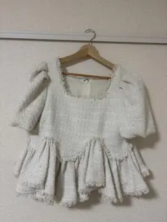 2026年最新】TWEED peplum tops ackaの人気アイテム - メルカリ