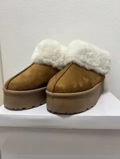 【未使用】LAKOLE ムートンブーツ　キャメルのサムネイル