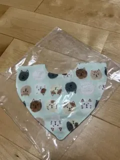 スタイ　猫　ベビー　新品未使用