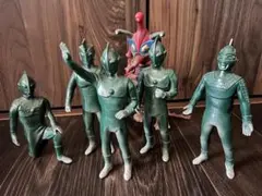 CCPヒッポリト星人＆ウルトラ5兄弟（ブロンズ像） - メルカリ