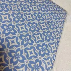 ♣青と白の花柄コットン生地 ２ⅿ