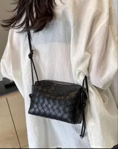 ボッテガ風 レザー編み込みショルダーバッグ