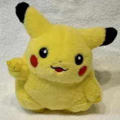 TOMY ギフトボックス　初期　ピカチュウ ピース　ぬいぐるみ ピカチュウ ぬいぐるみ ピース 初期 TOMY ポケモン｜Yahoo!フリマ（旧