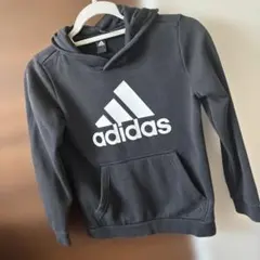 adidas パーカー トレーナー　140 アディダス　黒　ブラック　男の子