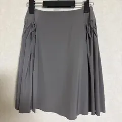 FOXEYグレー デザイン フレアスカート38サイズのサムネイル