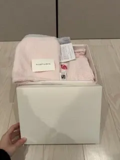 Item thumbnail for item 9fc83390-90e3-437b-bcab-a8c2a589f04e