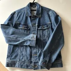 Item thumbnail for item 8a8c5e61-20b9-4716-bdc7-e8c53d2a24e7