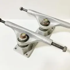 Tracker Fastrack スケートボードトラック　未使用 Tracker Fastrack スケートボードトラック 未使用 Tracker