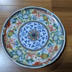 装飾的な花鳥模様の大型皿　 直径26cm