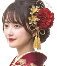 赤ダリアゴールド❤︎成人式髪飾り 振袖 和装 前撮り 金箔シート付
