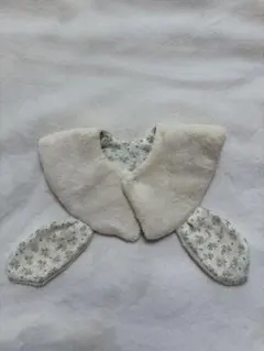 ハンドメイド　ふわふわスタイ　うさぎちゃん