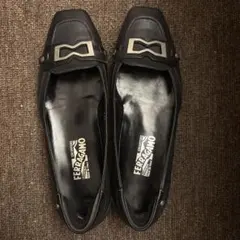 ferragamo パンプスのサムネイル