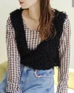 カスタネ　前後2WAY ファーショートベスト　ブラック