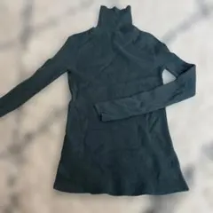 UNIQLO ユニクロ　レディース　ダークグリーン　タートルネックセーター