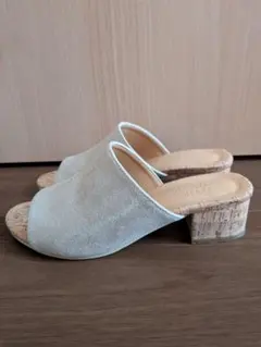 【美品】BEAMS HEART コルクヒール サンダル Mサイズのサムネイル