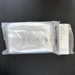 NARS ポーチ　ライトリフレクティングトリートメントローション　ノベルティのサムネイル