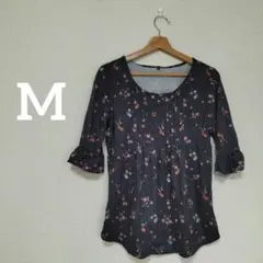 花柄ブラック五分袖シャツ 【M】トップス カジュアル