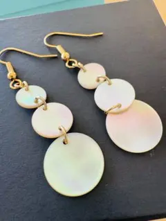 Item thumbnail for item ed6dfdbc-931b-4d35-8c69-47333c883b8c