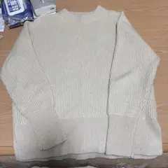 Mila Owen ベージュリブ編みニットセーター