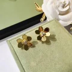 至高✨モアサナイト フラワー イエローゴールド 上位クリップ ラージ