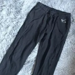 ジョガーパンツ nike