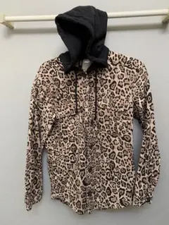 H&M ヒョウ柄 フード付きシャツ EUR 34❗️オシャレ
