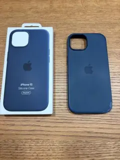 iPhone 15 Apple純正シリコーンケース ストームブルー