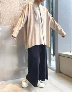 koe バンドカラーロングシャツ/レーヨンピンタックシャツ　【Ｍ】のサムネイル