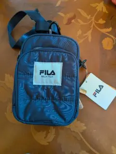(最終値下げ)　FILA ネイビー ショルダーバッグ
