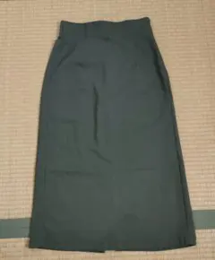 GU タイトスカート　カーキ　Ｌサイズ