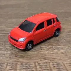 トミカ パッソ レッドのサムネイル