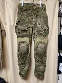 コンバットパンツ