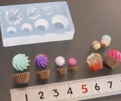 匿名配送♡シリコンモールド☆カップケーキ　ホイップクリーム　スィーツ