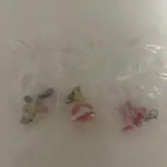 サンリオ　ゆるっとめじるしアクセサリー　カプセルトイ