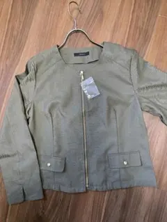 新品　image ゴールドボタン　ノーカラージャケット　13号　L セシールのサムネイル